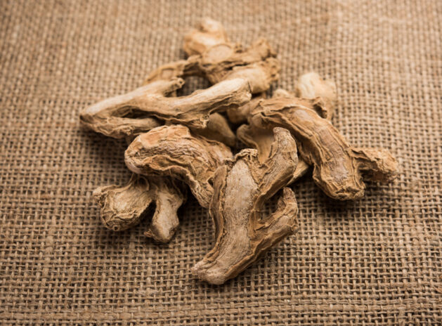 Dried Organic Ginger or Dry Adrak also known as Sonth in India