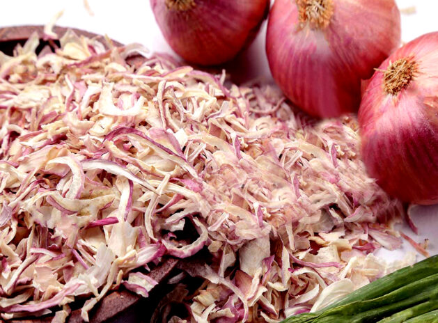 Dehydrated Red Onion Flakes
